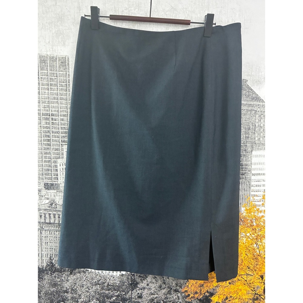 Akris 8 Designer Pencil Skirt Dark Green Quiet Luxury Office Wear Back Slit